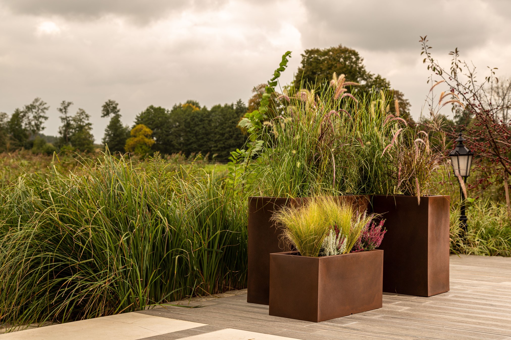 Podłużna prostokątna Donica do ogrodu Monumo Longerino